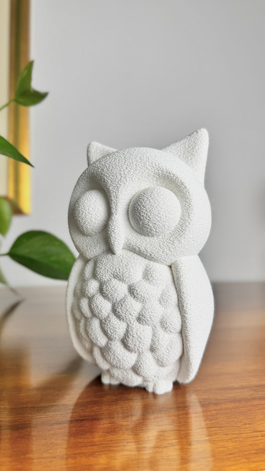 Minimal Owl – White Decorative Sculpture