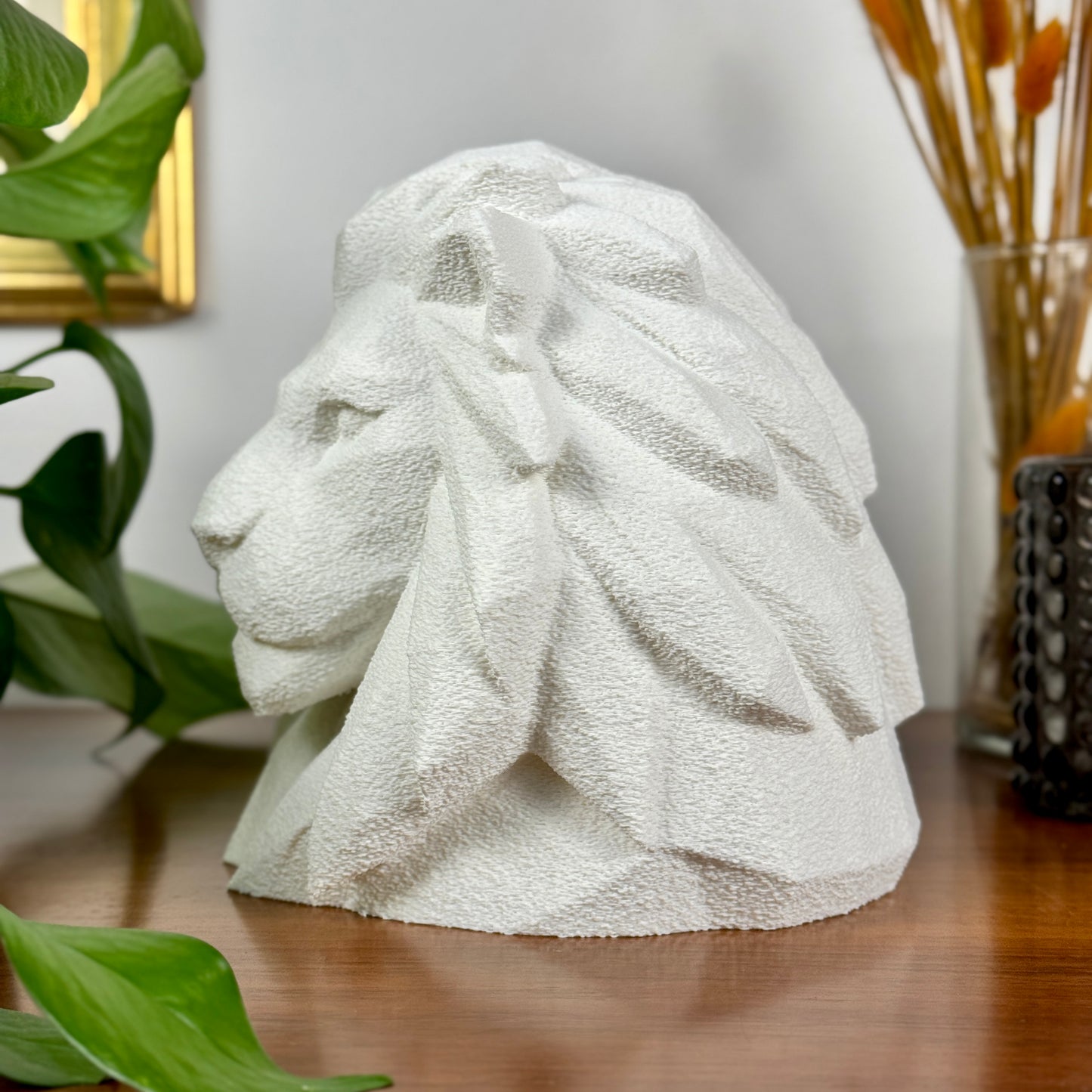 Lion Head - Decorative Sculpture